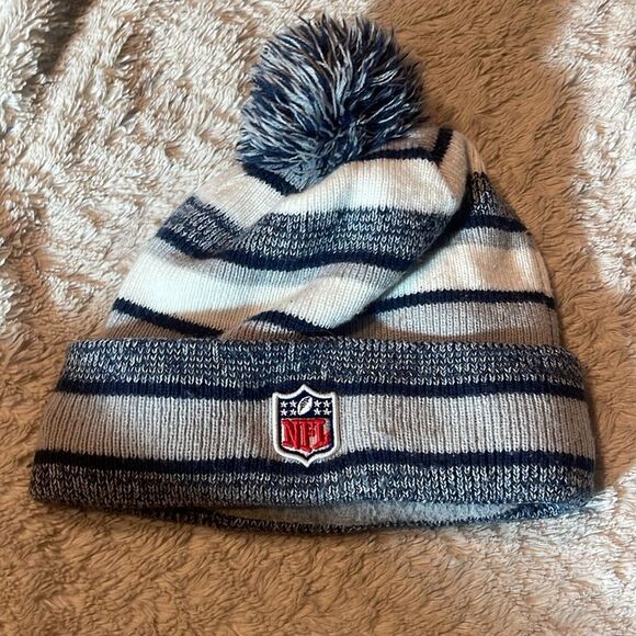 New era, Dallas Cowboys beanie - Picture 3 of 4